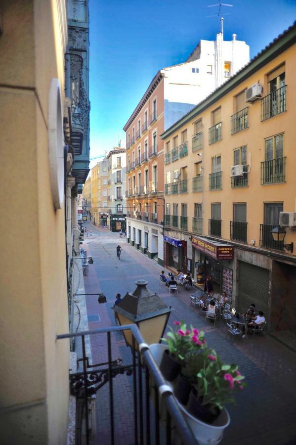Pasaje Al Pilar Apartment *